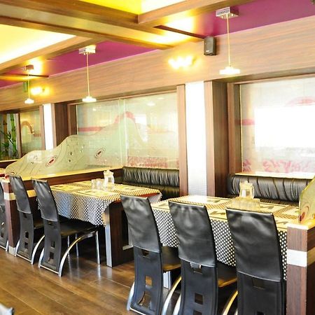 Hotel Venus أوتي المظهر الخارجي الصورة